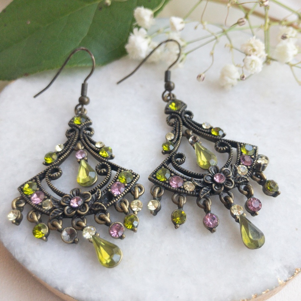 Vintage Glam Dangle Earrings